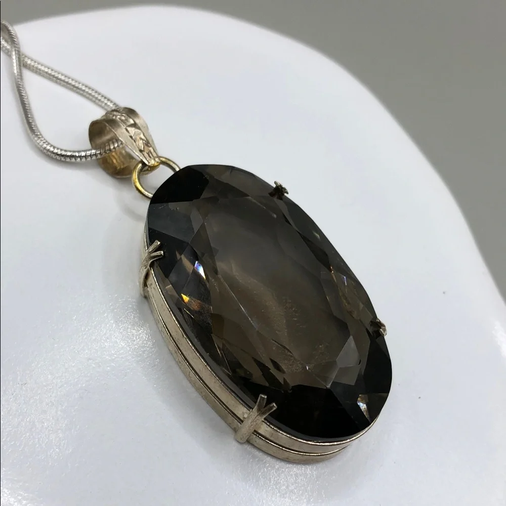 Big glass crystal faux smoky quartz pendant chain necklace faux fine jewelry.